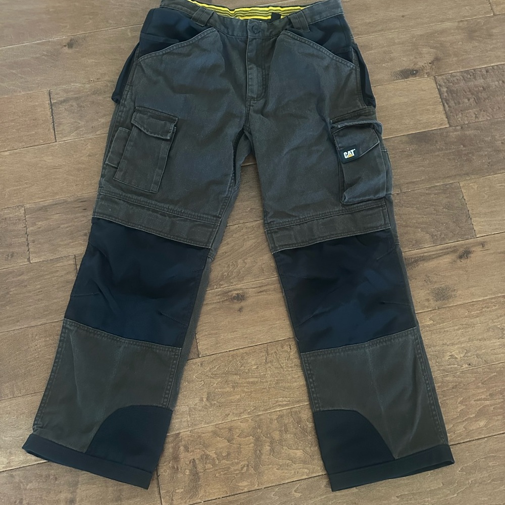 Caterpillar brand Men's brown and black Cargo Pants